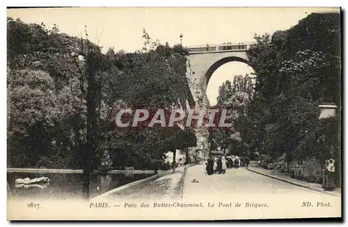 Cartes postales Paris Parc des Buttes Chaumont Le Pont de Briques