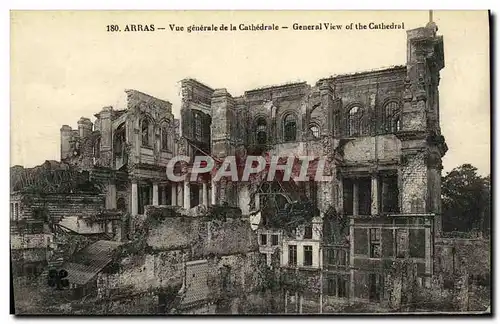 Ansichtskarte AK Arras Vue Generale De La Cathedrale Militaria