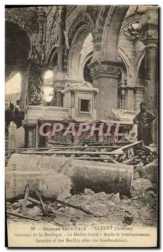 Ansichtskarte AK Albert Interieur de la Basilique Le Marie Apres Le Bombardement Militaria