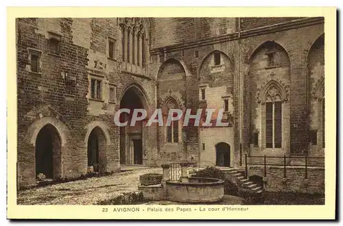 Cartes postales Avignon Palais des Papes La Cour d Honneur