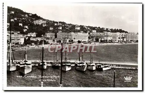 Ansichtskarte AK Cannes Vue Sur le Port et les Hotels Bateaux