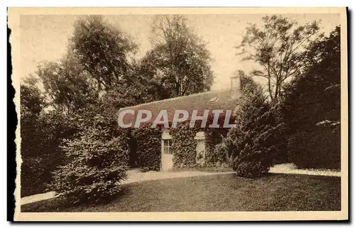 Cartes postales Les Buissonnets Le Jardinet de Therese devant la Buanderie Lisieux