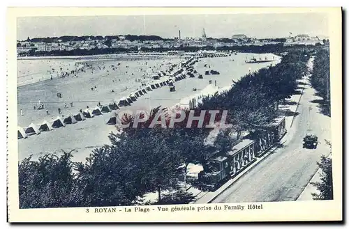 Ansichtskarte AK Royan Vue Generale La Plage Prise du Family Hotel Train