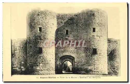 Cartes postales Aigues Mortes Porte de la Marine Exterieur des remparts