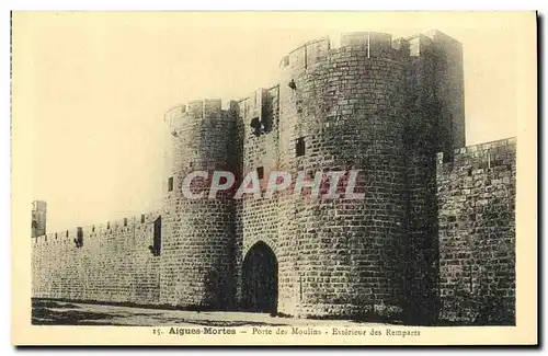 Ansichtskarte AK Aigues Mortes Porte des Monlins Exterieur des Remparts