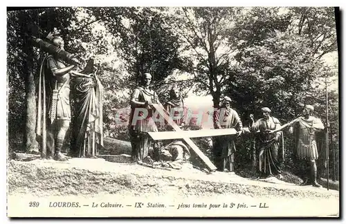 Cartes postales Lourdes Le Calvaire Jesus tombe pour la 3eme fois 9eme station