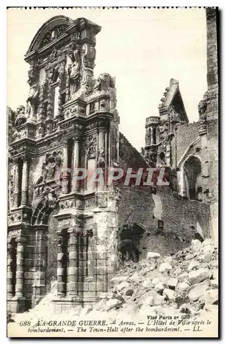 Ansichtskarte AK La Grande Guerre Arras L Hotel de Ville apres le bombardement Militaria