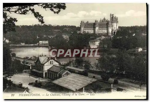 Cartes postales Pierrefonds Le Chateau L Etang et la Gare