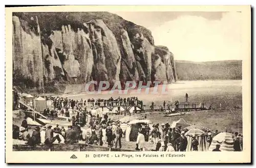 Cartes postales Dieppe La Place les Falaises et L Estacade