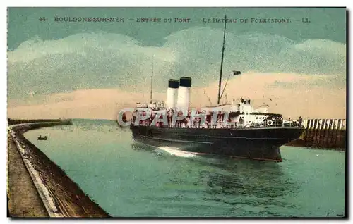 Cartes postales Boulogne sur Mer Entree Du Port Le Bateau De Folkestone
