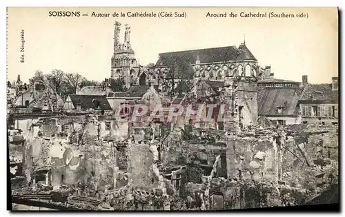 Ansichtskarte AK Soissons Autour de la Cathedrale Militaria