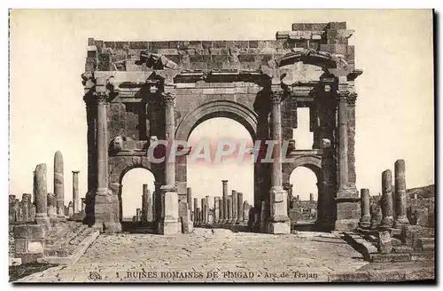 Cartes postales Ruines Romaines De Timgad Arc de Trajan