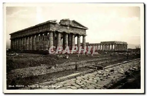 Ansichtskarte AK Pesto Tempio di Nettune e basilica