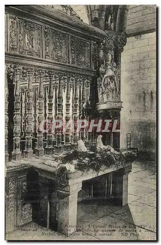 Cartes postales Saint Herbot L eglise Statue de bois Les queues de vache