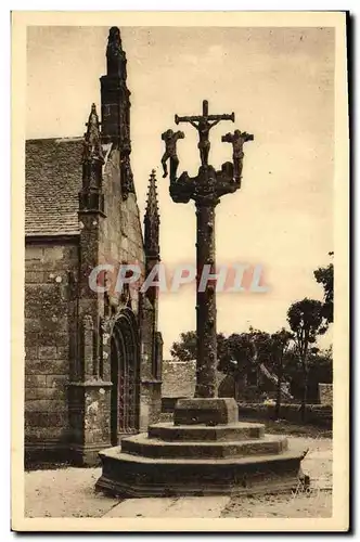 Ansichtskarte AK Bretagne Lampaul Finistere Le calvaire et le porche