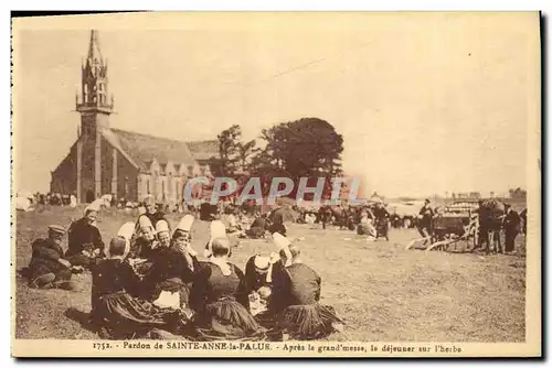 Ansichtskarte AK Pardon de Sainte Anne la Palue Apres la grand messe le dejeuner sur l herbe Folklore