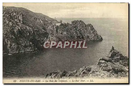 Cartes postales La Pointe du raz La Baie des Trepasses Le Roc Hier