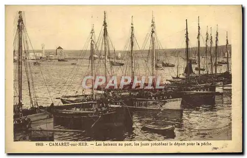 Ansichtskarte AK Camaret sur Mer Les Bateaux au Port les Jours precedant le depart pour la peche