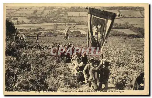 Cartes postales Locronan Procession de la Grande Tromenie Montee de la montagne Folklore Costume