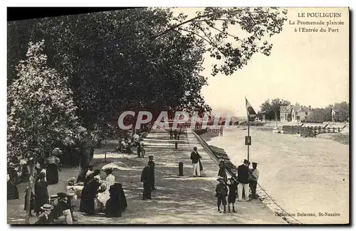 Cartes postales Le Pouliguen La promenade plantee a l entree du port