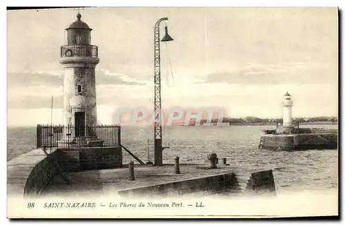 Ansichtskarte AK St Nazaire Les Phares du Nouveau port