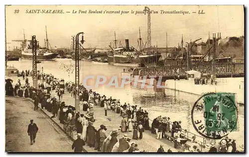 Ansichtskarte AK St Nazaire Le Pont Roulant s ouvrant pour le passage d un Transatlantique Bateau