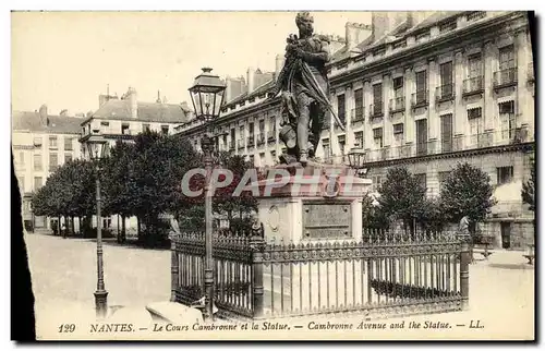 Cartes postales Nantes Le Cours Cambronne et la Statue