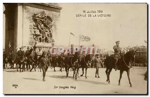 Ansichtskarte AK Paris Arc de Triomphe 14 Juillet 1919 Defile de la Victoire Militaria Sir Douglais Haig