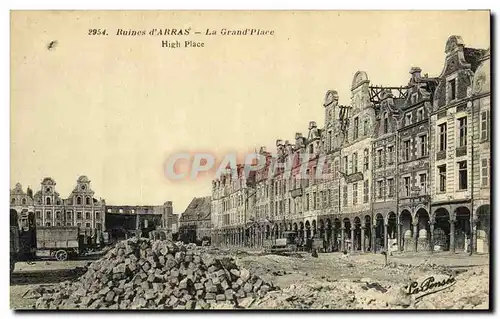 Cartes postales Militaria Ruines d Arras La Grand Place