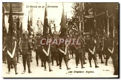 Cartes postales Militaria Le Defile De La Victoire Les drapeaux anglais