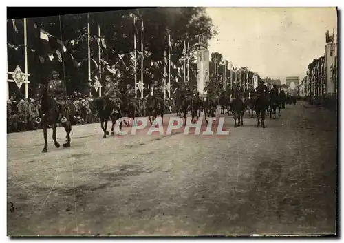 Cartes postales Militaria Defile de la victoire 1919 Arc de Triomphe Paris