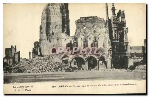 Ansichtskarte AK Militaria Arras Ce Qui reste de L Hotel de Ville apres le bombardement