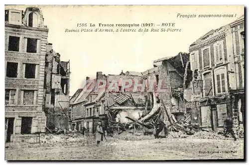 Cartes postales Militaria La France reconquise Roye Ruines place d armes a l entree de la rue St Pierre