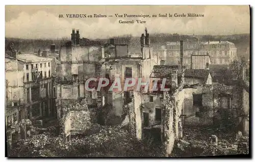 Cartes postales Militaria Verdun en ruines au fond le cercle militaire