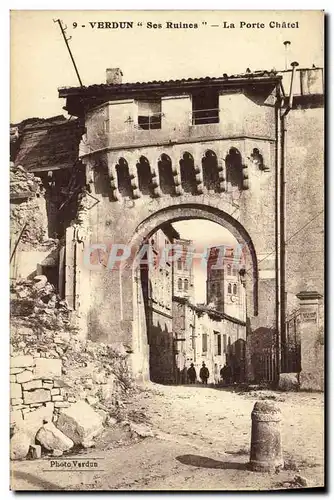 Ansichtskarte AK Verdun ses Ruines La Porte Chatel Militaria