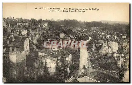 Cartes postales Verdun en Ruines Vue Panoramique prise du college Militaria