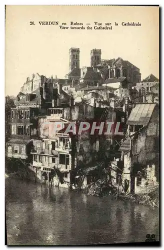 Cartes postales Verdun en Ruines Vue sur la cathedrale Militaria