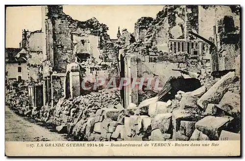 Cartes postales Militaria Verdun Ruines dans une Rue