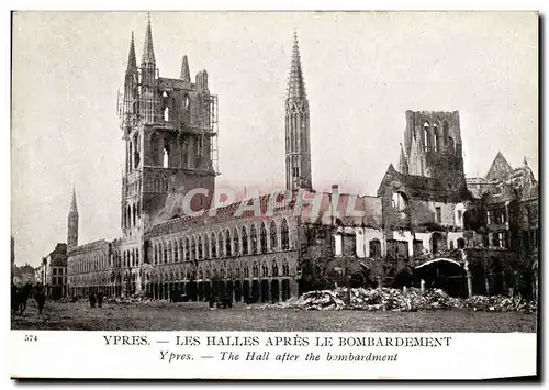 Cartes postales Militaria Ypres les Halles Apres les Bombardement