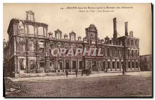 Ansichtskarte AK Reims Dans ses Annees de Bombardements Hotel de ville Militaria