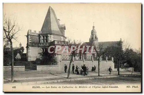 Ansichtskarte AK Blois Les Bains de Catherine de Medicis et l Eglise Saint Vincent