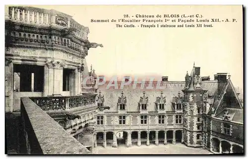 Ansichtskarte AK Blois Le Chateau Sommet de L Escalier Francois 1er et Facade Louis XII