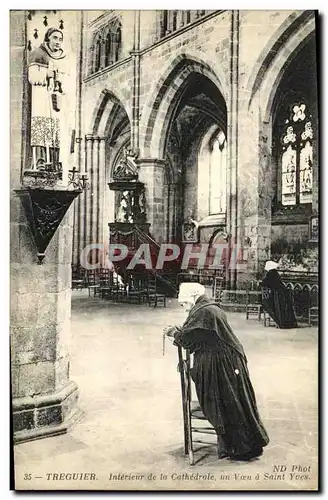 Cartes postales Treguier Interieur de la Cathedrale un Voeu a Saint Yves Femmes