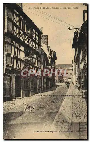 Ansichtskarte AK Saint Brieuc Vieilles Maisons rue Fardel P Rault Peintre