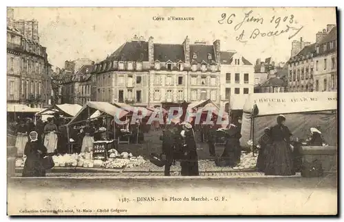 Cartes postales Dinan La Place du Marche TOP