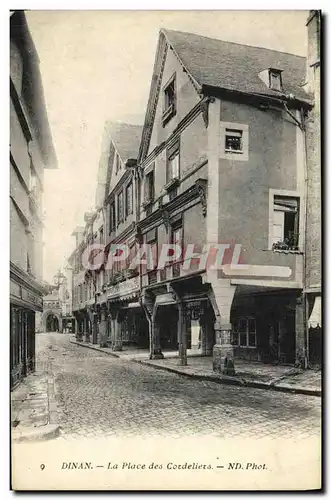 Cartes postales Dinan La Place des Cordeliers