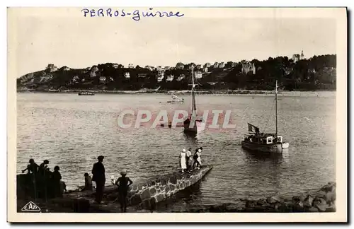 Cartes postales Perros Guirec Arrivee de vedettes a Trestraou Bateaux