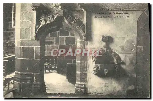 Cartes postales Perros Guirec Interieur de la Chapelle de la Clarte Le benitier