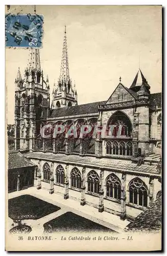 Ansichtskarte AK Bayonne La Cathedrale et le Cloitre