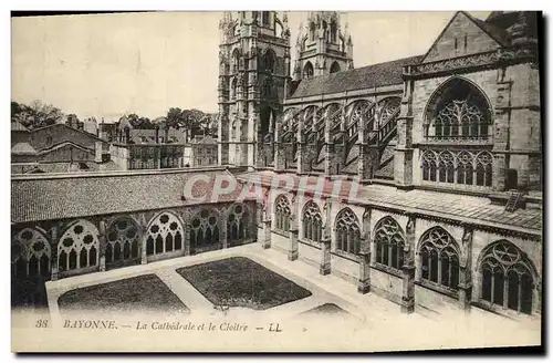 Ansichtskarte AK Bayonne La Cathedrale et la Cloitre